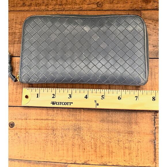 Bottega Veneta Leather Long Wallet Zip Around Intrecciato Long Wallet - Picture 14 of 15